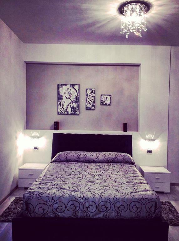 B&B Crystal Messina Room photo